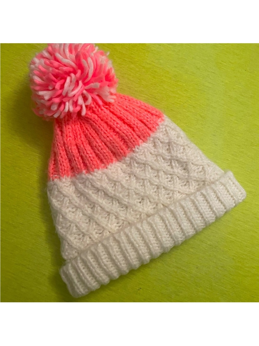 *LikeNew* Justice Pink and White Knit
Beanie for Girls